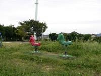 夏草や 子等の声無き 夢公園。